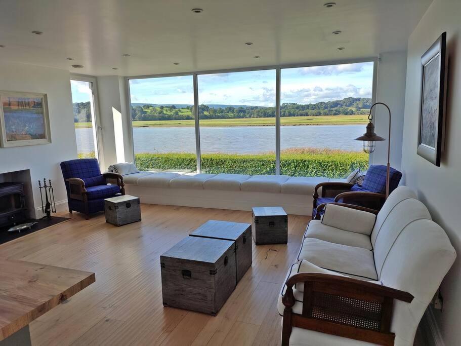 Shorepark - Waterfront Cottage With Stunning Views Dumfries Buitenkant foto