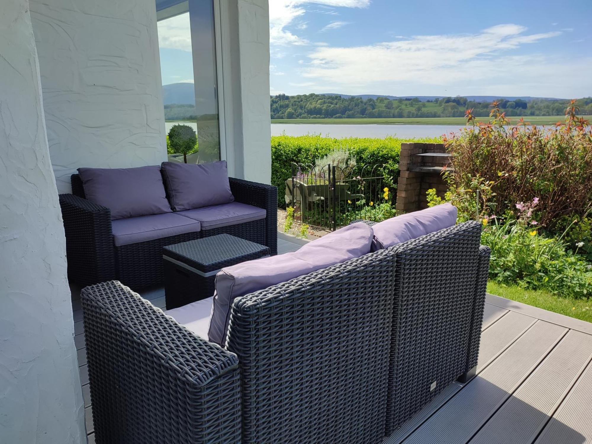 Shorepark - Waterfront Cottage With Stunning Views Dumfries Buitenkant foto